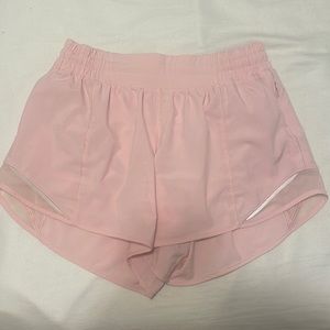 Lululemon Hotty Hot Shorts 4”